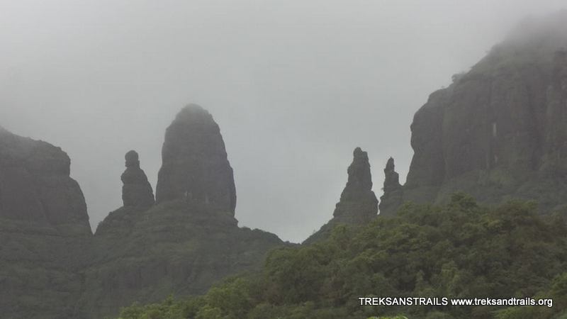 Mahuli-Fort-Trek