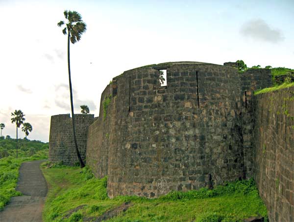 Madh-fort