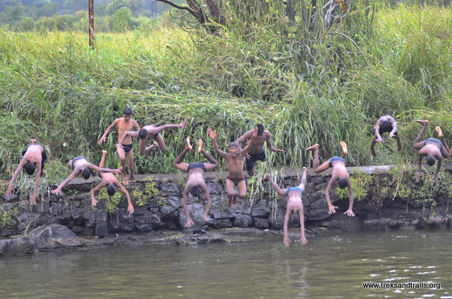 Pali-Village-Asharam-School