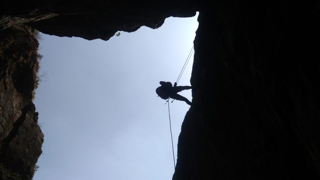 Rappelling