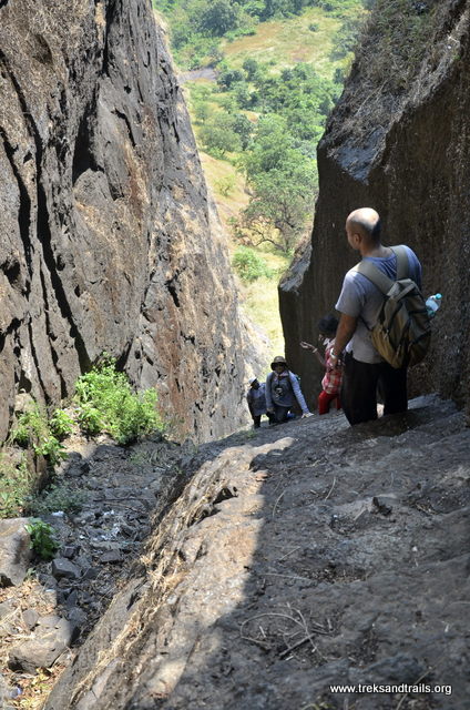 Sarasgad-Fort-90-Steps