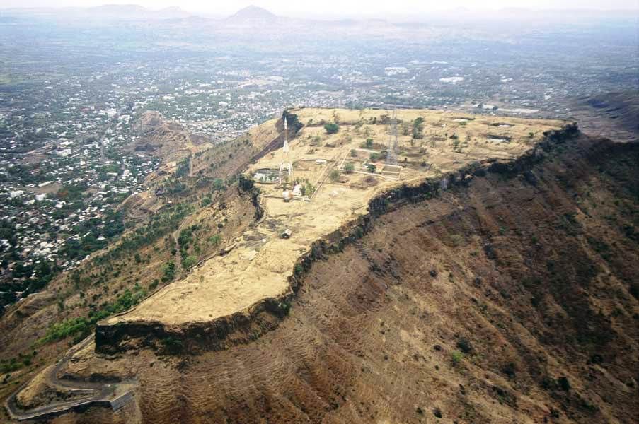 ajinkyatara-fort