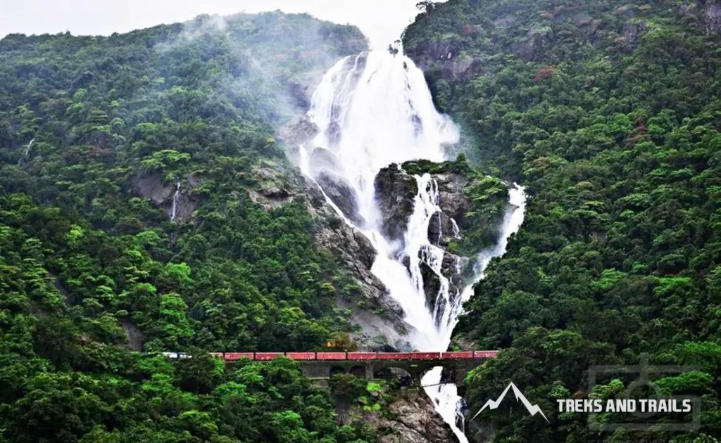 Dudhsagar-Waterfall-Trek