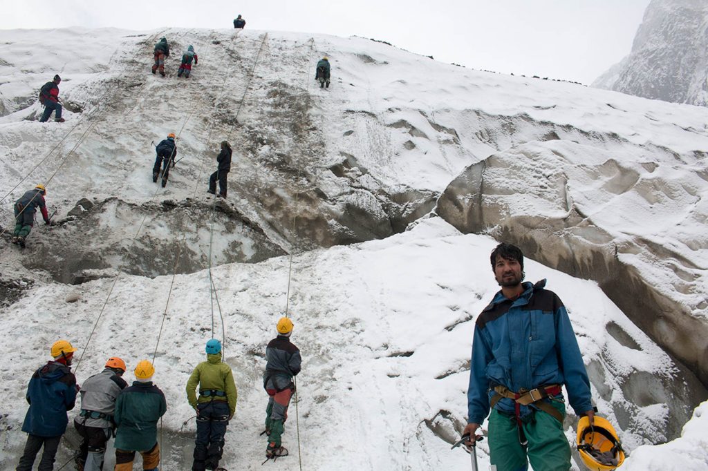 Basic-Mountaineering-Course-Rock-Climbing