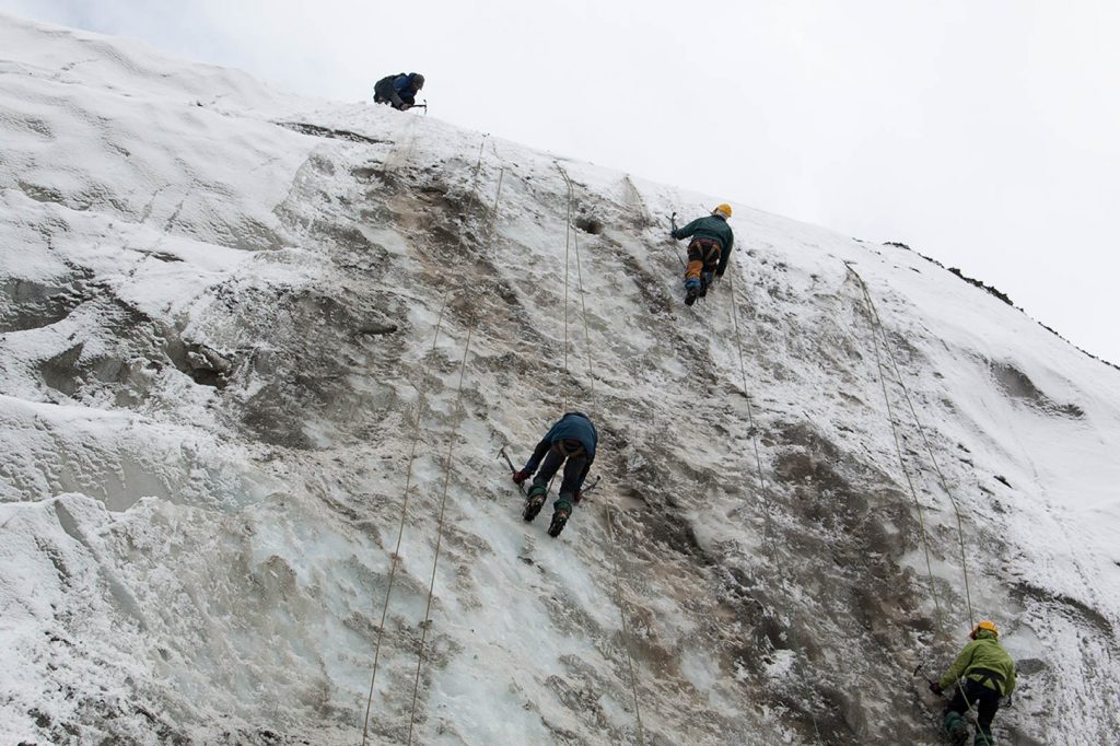 Basic-Mountaineering-Course-Climbing-Test