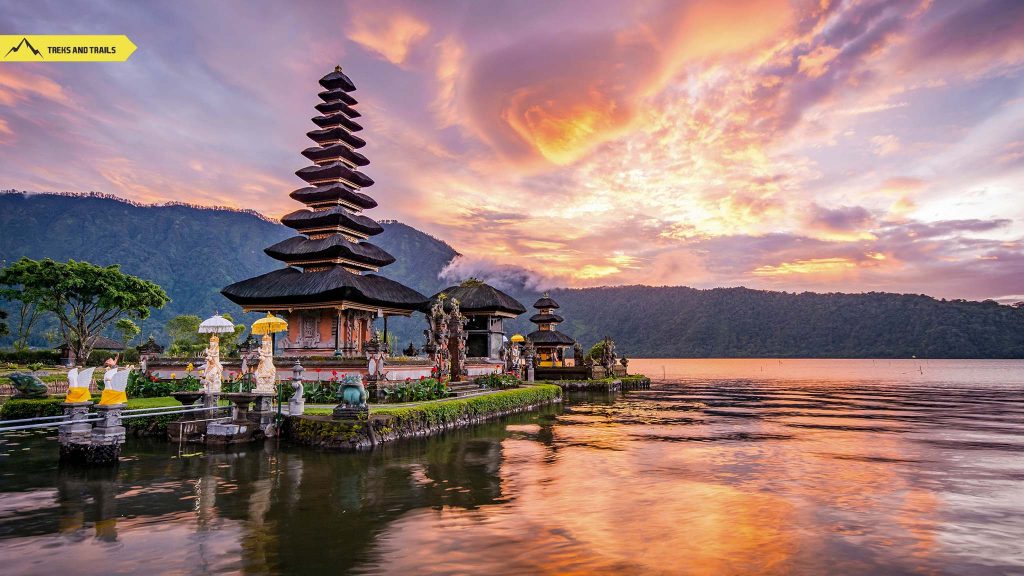 Bali-Temple-Pura-Ulun-Danu-Bratan