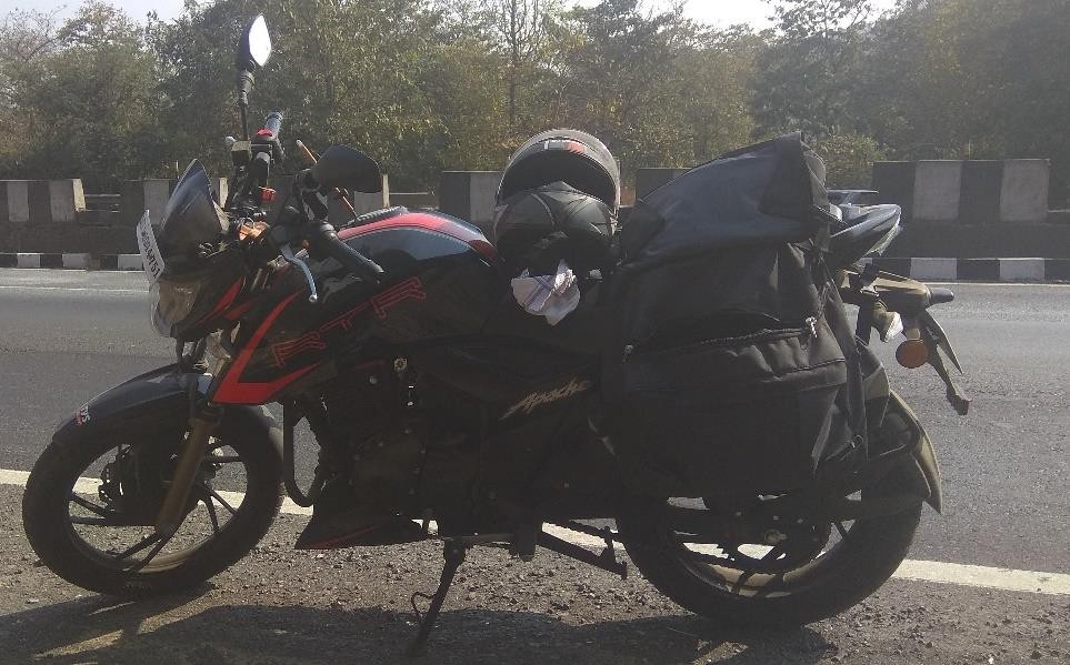 Gujarat Bike Ride Apache 200