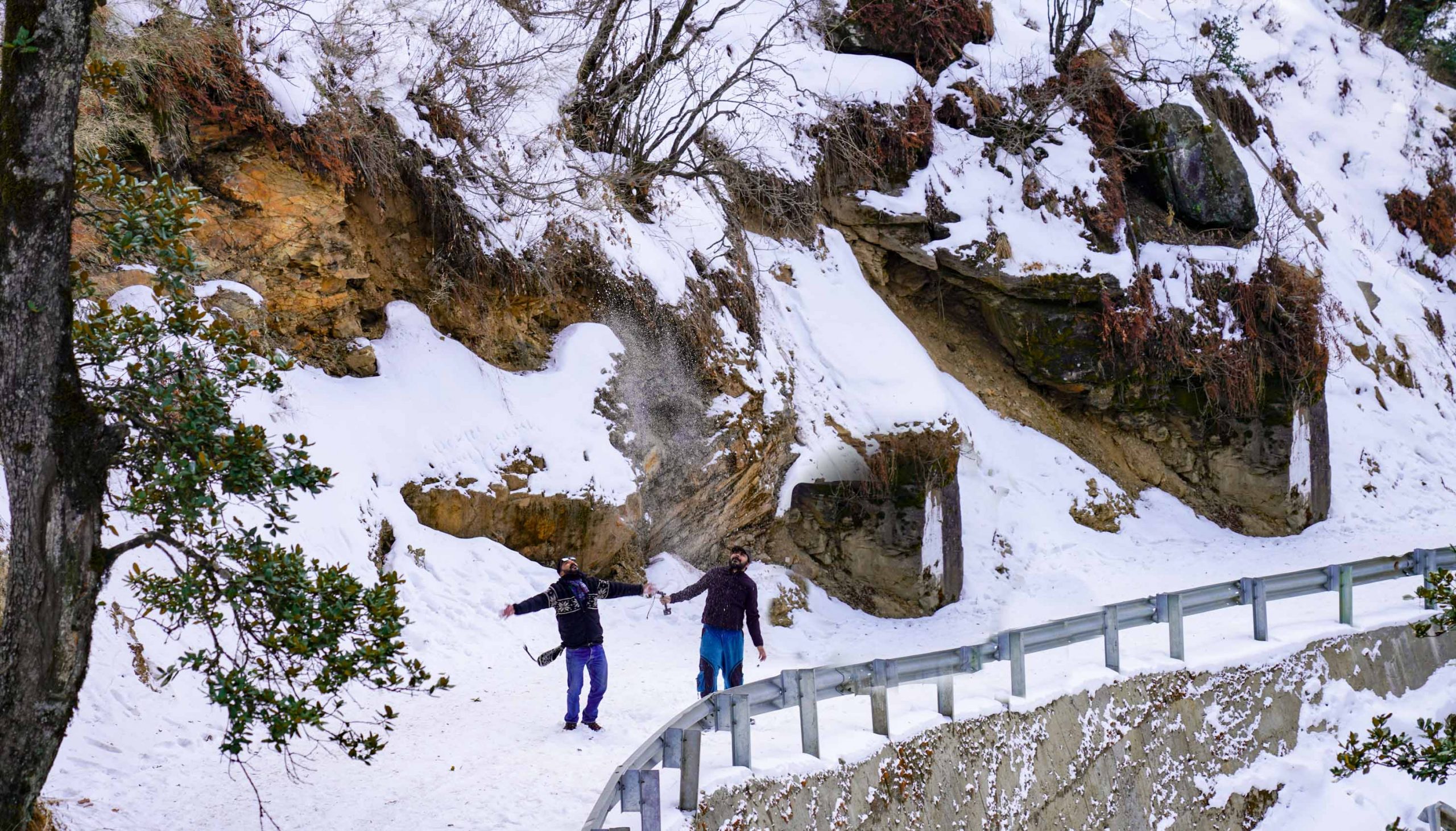 Hatu-Pass-Trekking-1