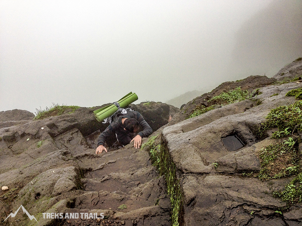 Ratangad-Fort-Monsoon-Trek-19