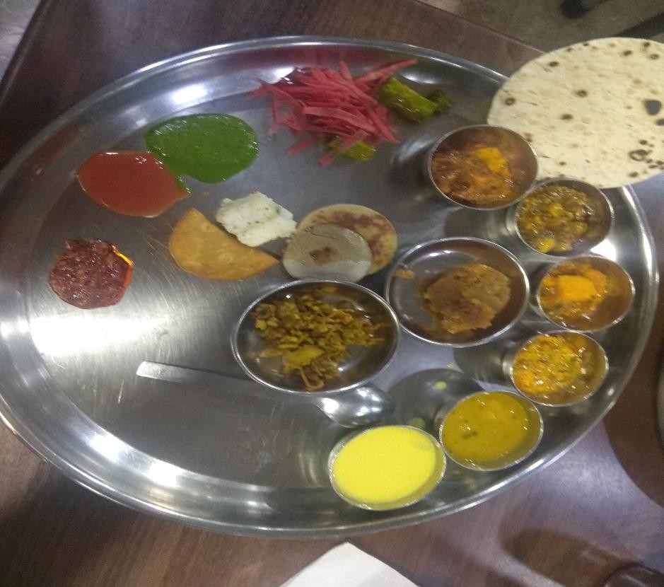 Sasumaa Gujarati Thali - Gujarat Bike Ride